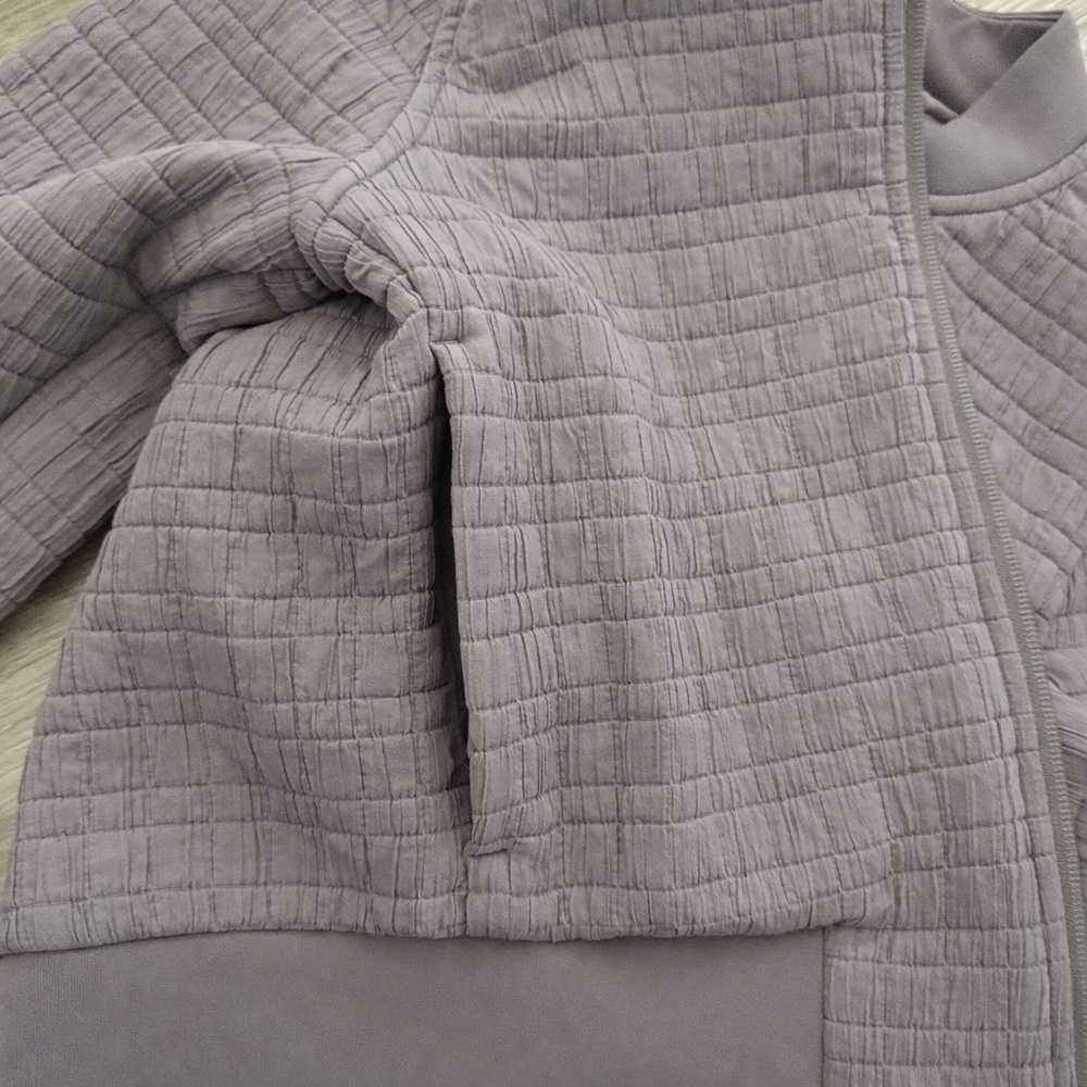 NWOT Lululemon Size 0 Reversible Jacket Serene Travels Bomber Jacket Lunar Rock - Picture 5 of 15